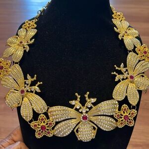 Sassy Jones kibibi necklace never used.